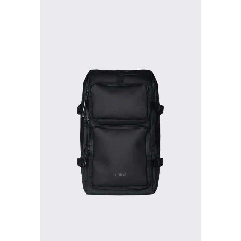 Charger Backpack Backpacks 13860 01 Black 930x1395 crop center 401a75fb 1b8c 46ee ab69 b5368b416fa7