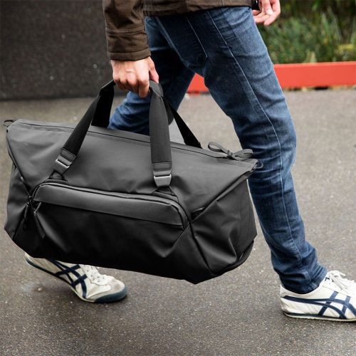 Duffel Black 11 1024x1024 59e4a6f1 e0c3 4172 be2c 3d7051f86504